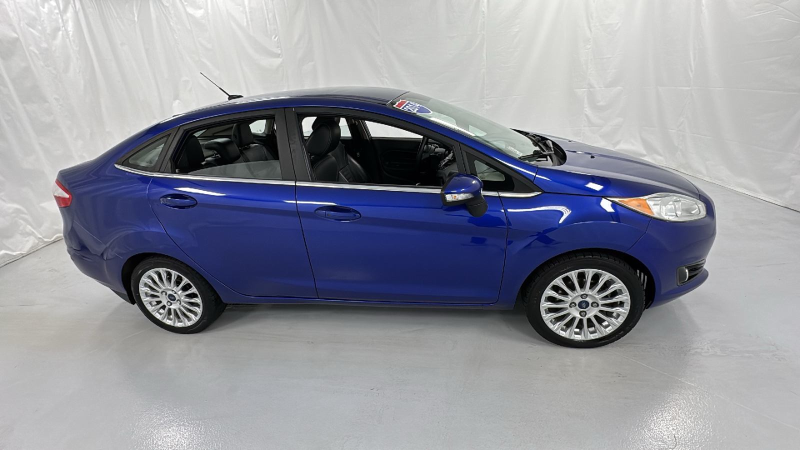 2014 Ford Fiesta Titanium 2