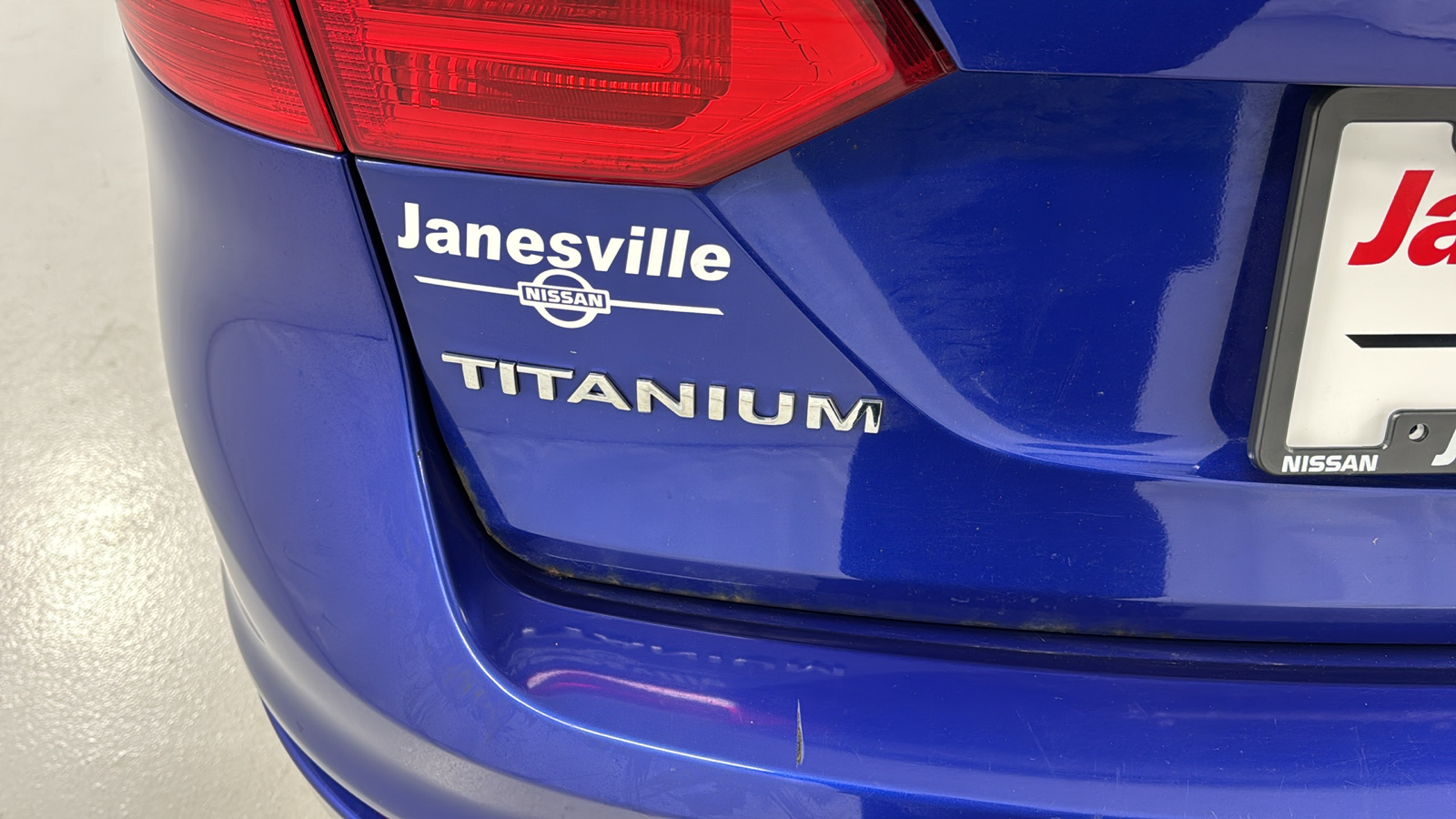 2014 Ford Fiesta Titanium 33