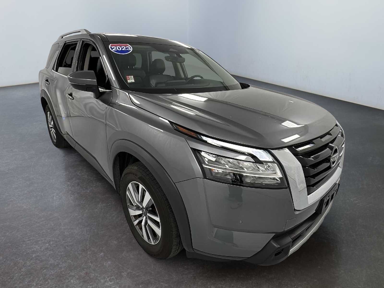 2023 Nissan Pathfinder SL 1