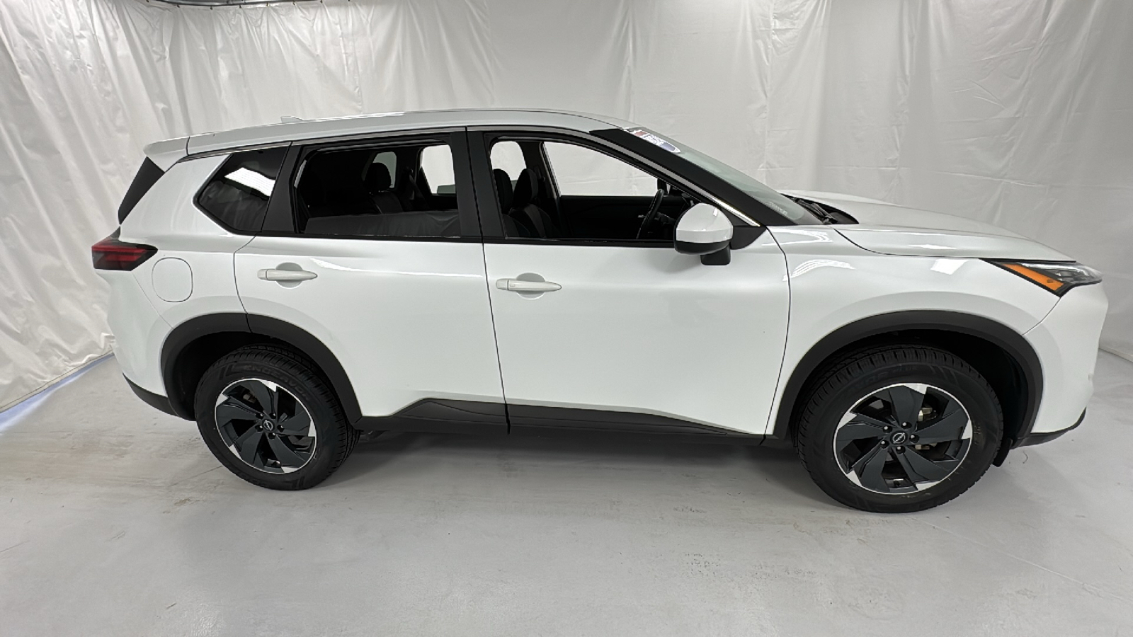 2024 Nissan Rogue SV 2