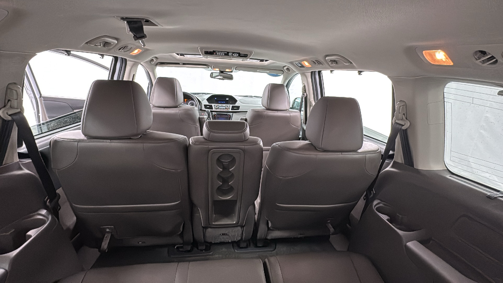 2016 Honda Odyssey Touring 19