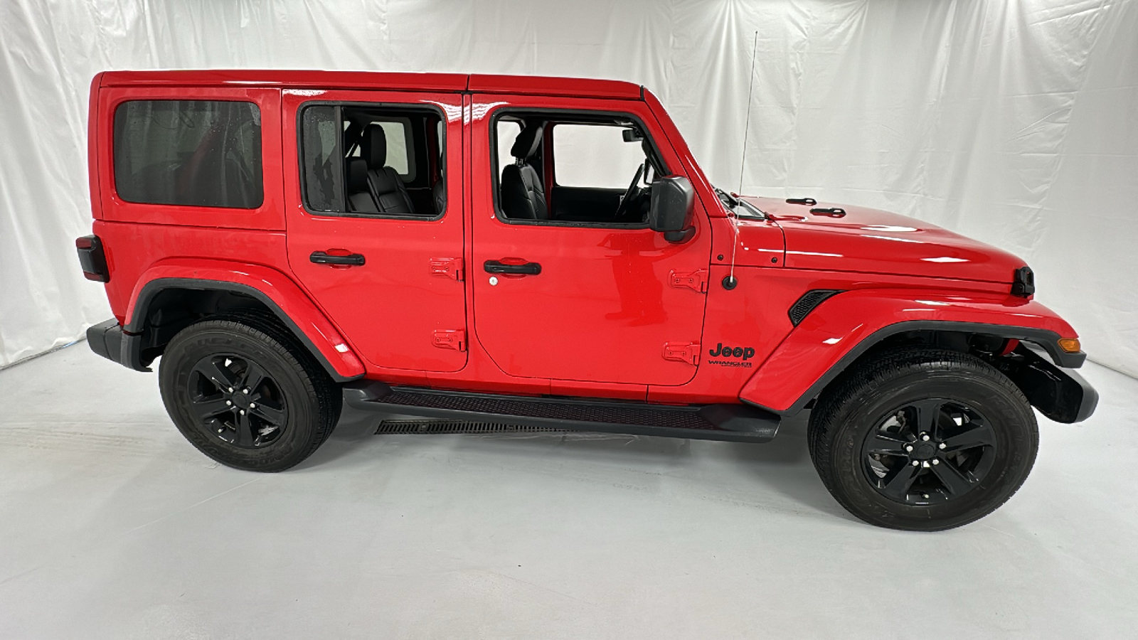 2020 Jeep Wrangler Unlimited Sahara Altitude 2