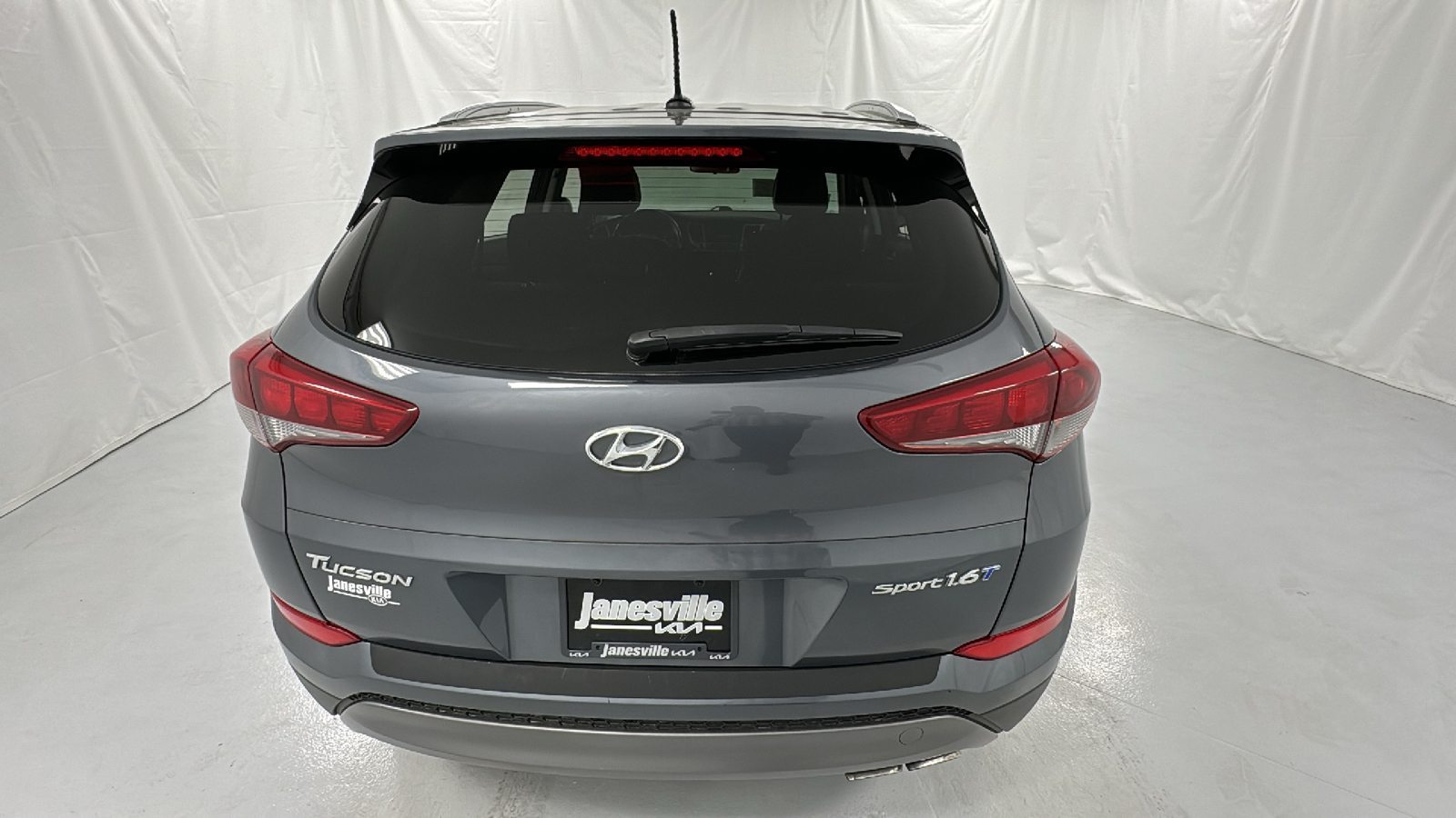 2016 Hyundai Tucson Sport 4