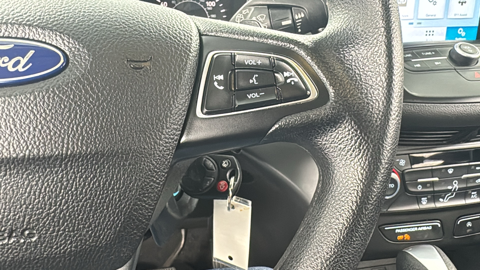 2017 Ford Escape SE 24