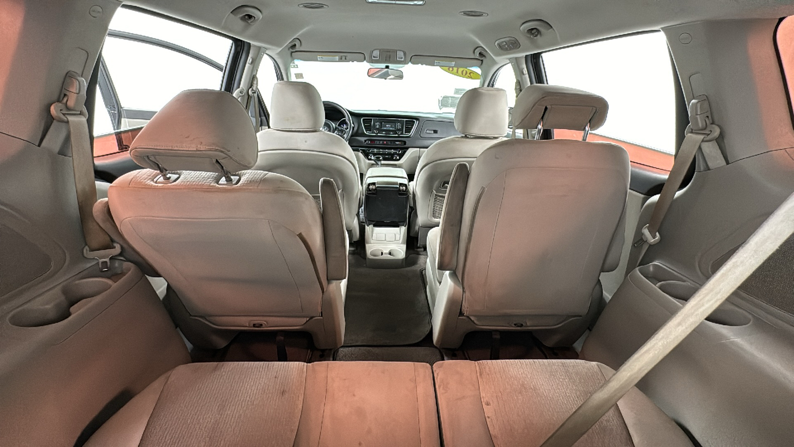 2016 Kia Sedona L 18