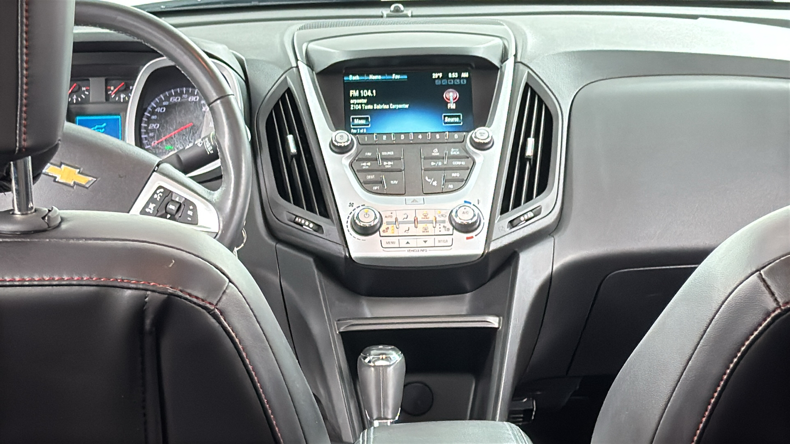 2017 Chevrolet Equinox Premier 17