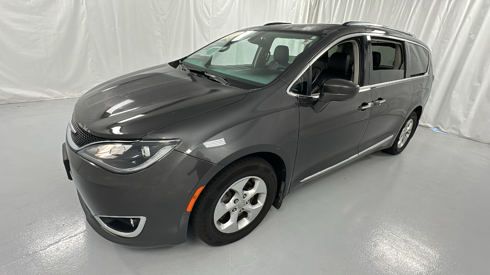 2017 Chrysler Pacifica Touring L Plus 7