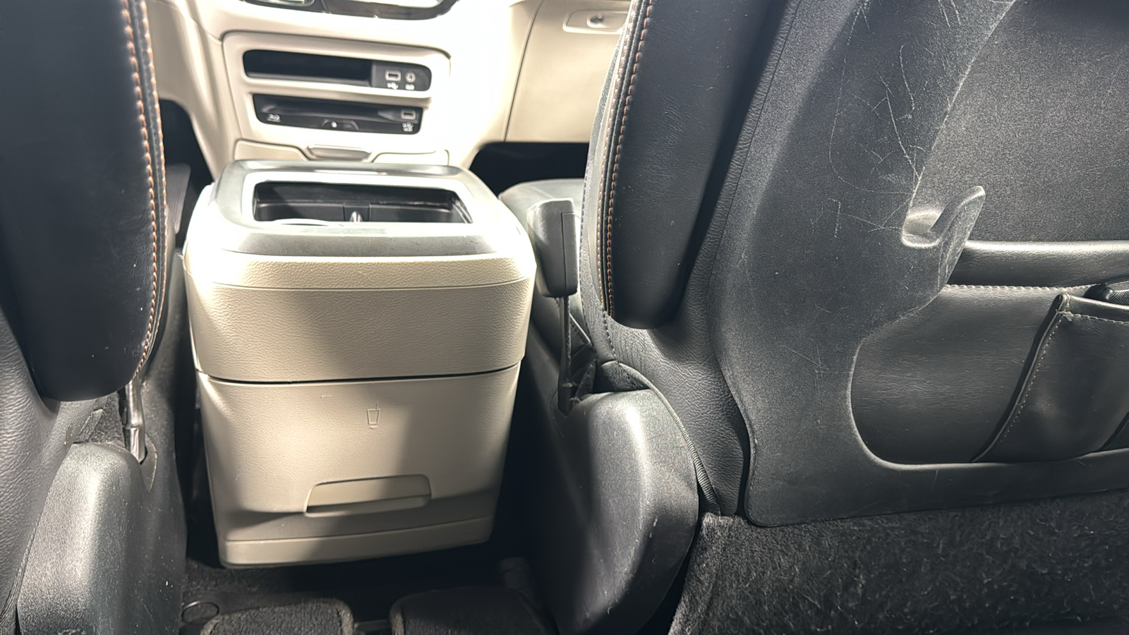 2017 Chrysler Pacifica Touring L Plus 39