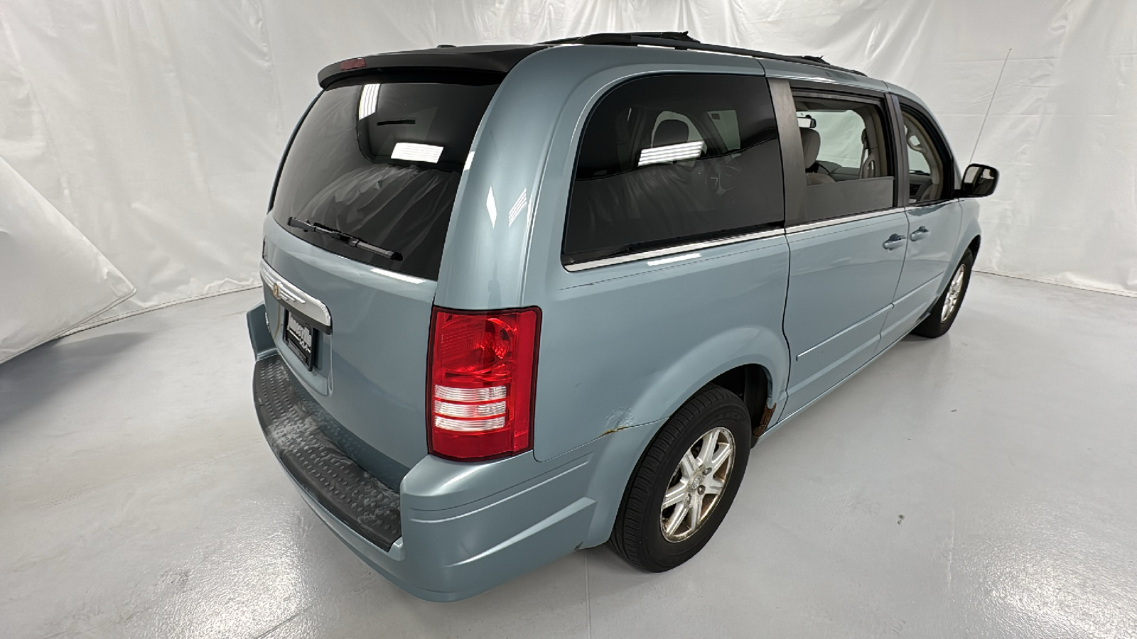 2008 Chrysler Town & Country Touring 3