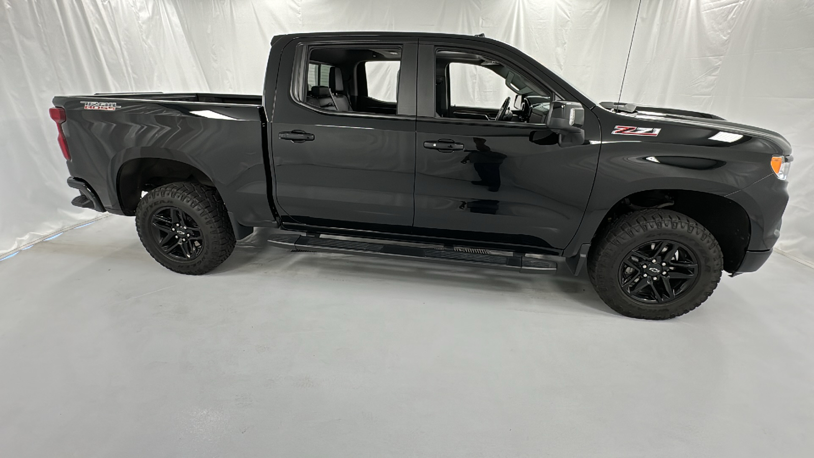 2022 Chevrolet Silverado 1500 LT Trail Boss 2