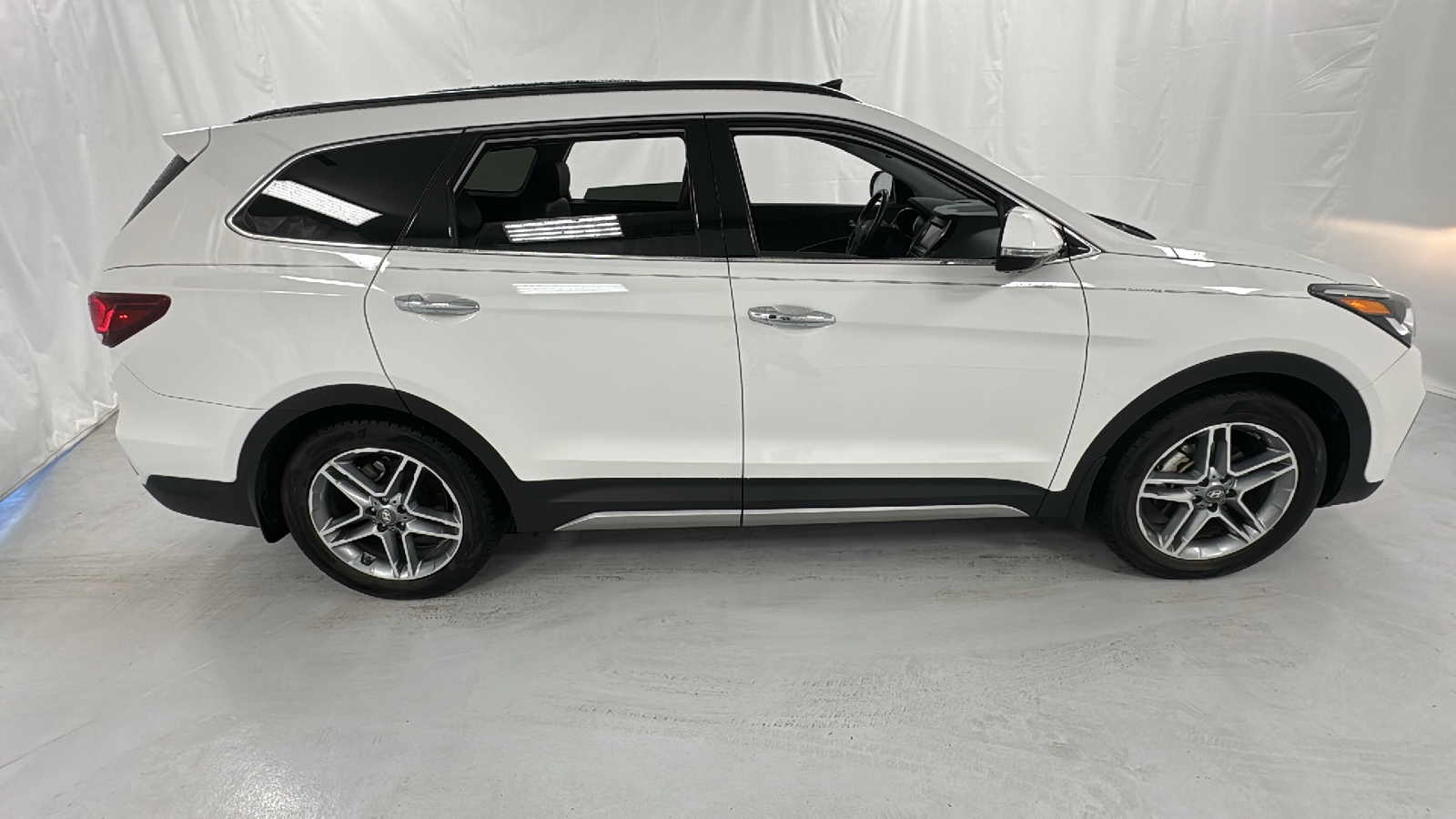 2019 Hyundai Santa Fe XL Limited 2