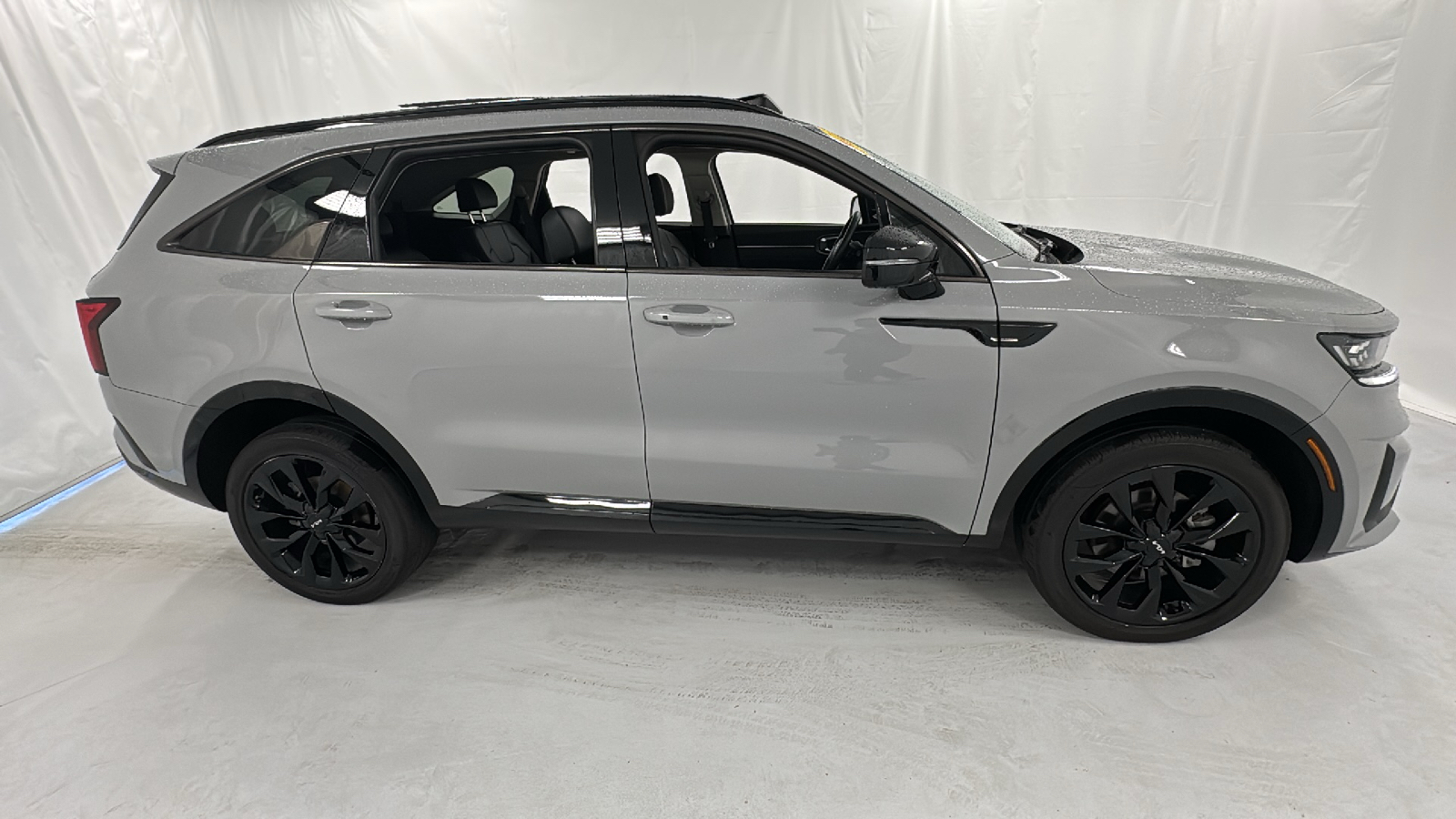 2022 Kia Sorento SX 2