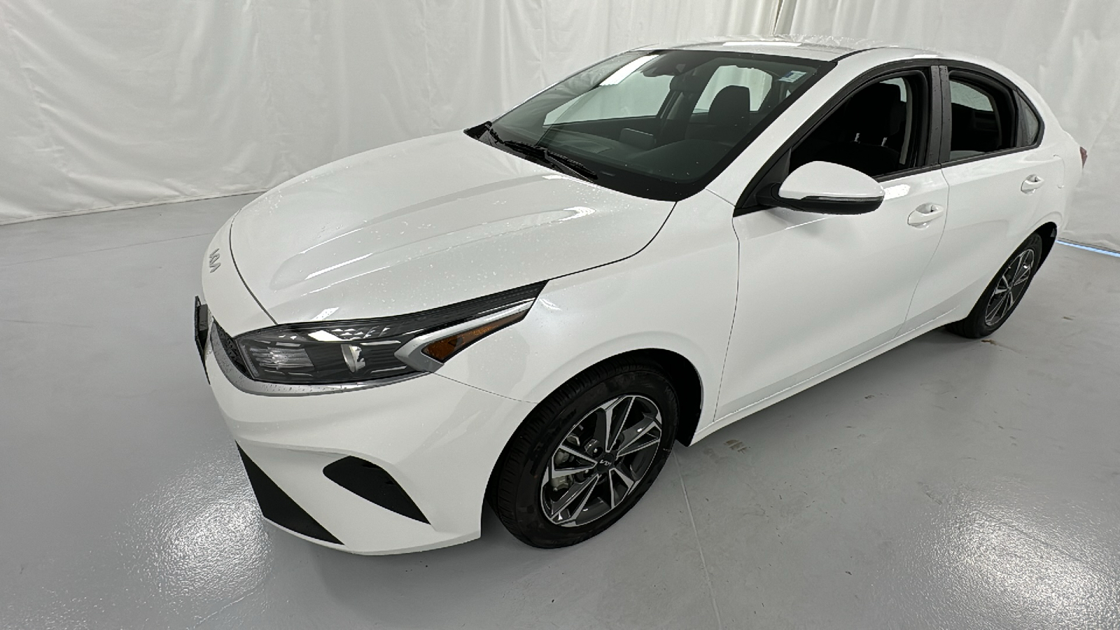 2024 Kia Forte LXS 7