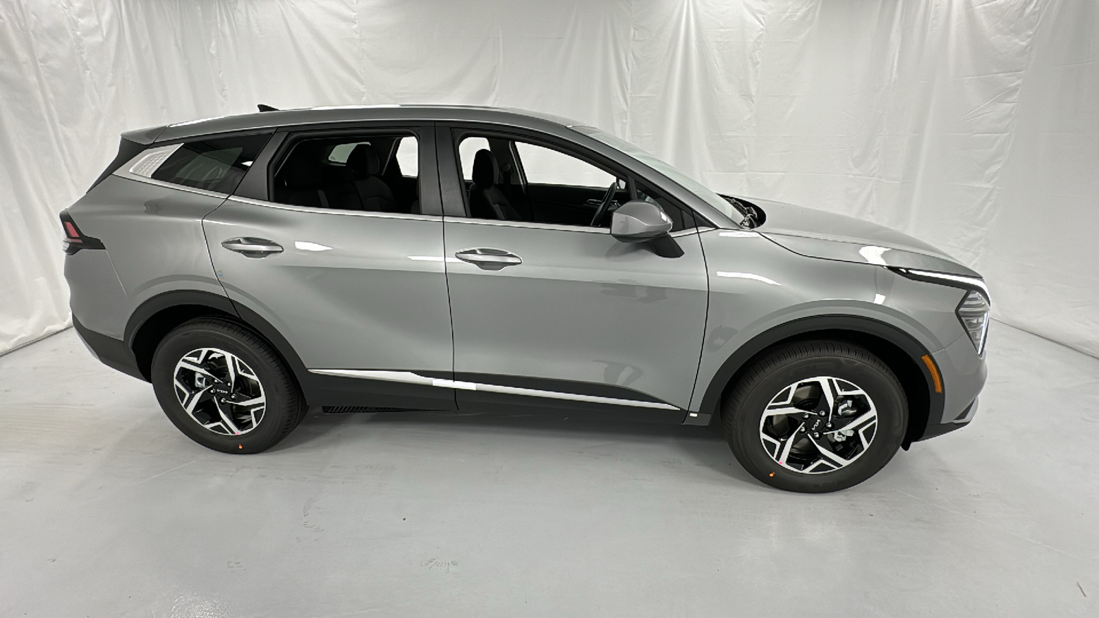 2024 Kia Sportage LX 2