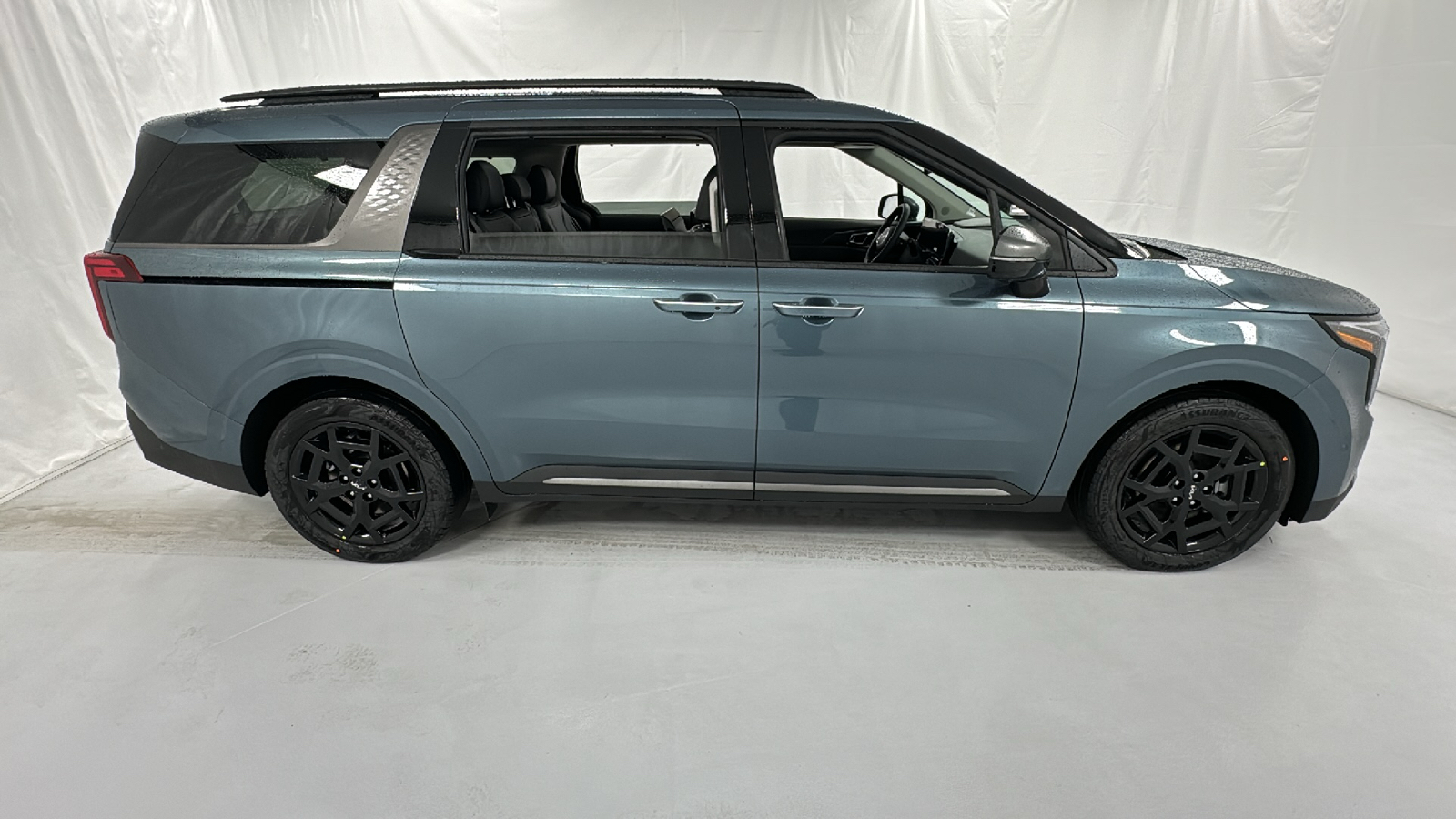 2025 Kia Carnival SX 2