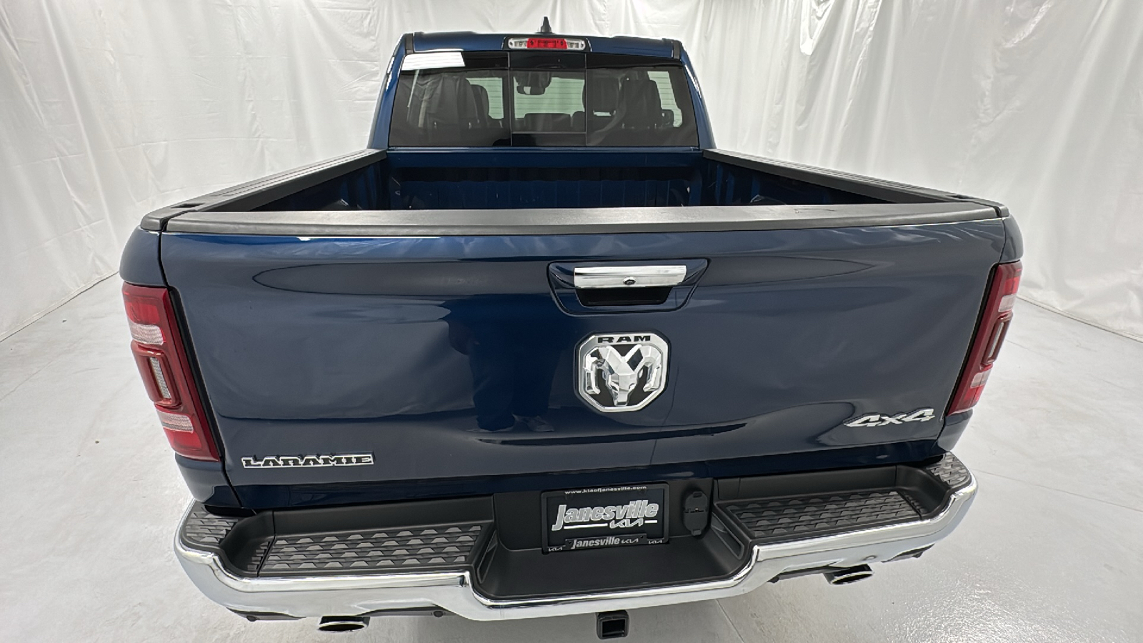 2022 Ram 1500 Laramie 4