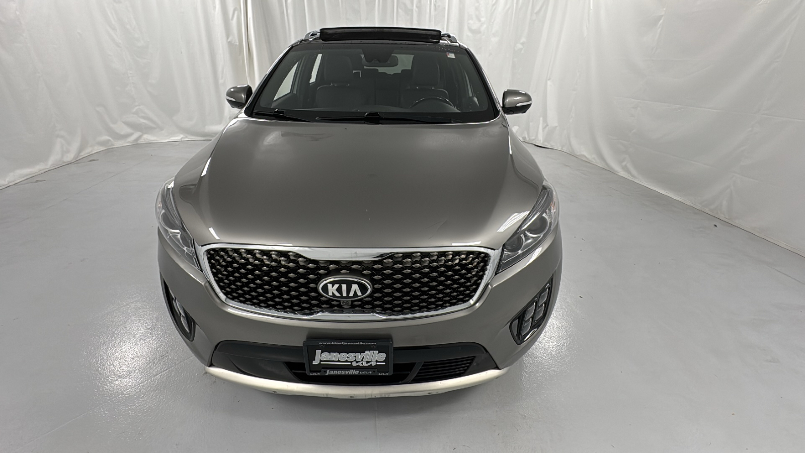 2017 Kia Sorento SX Limited 8