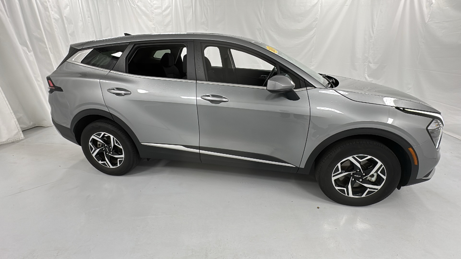 2023 Kia Sportage LX 2