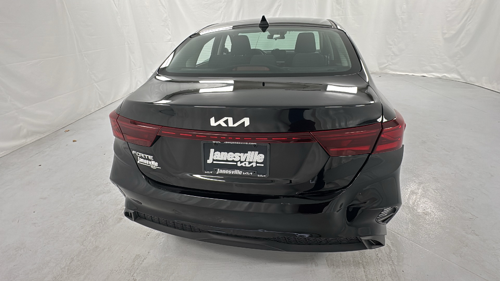 2022 Kia Forte LXS 4