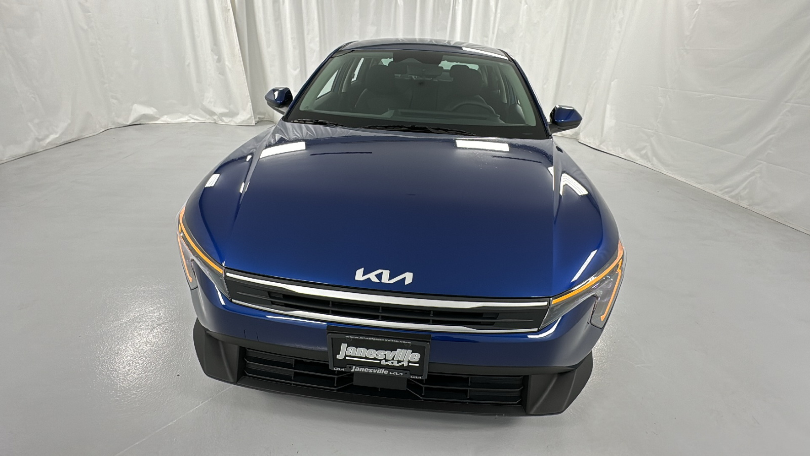 2025 Kia K4 LXS 8