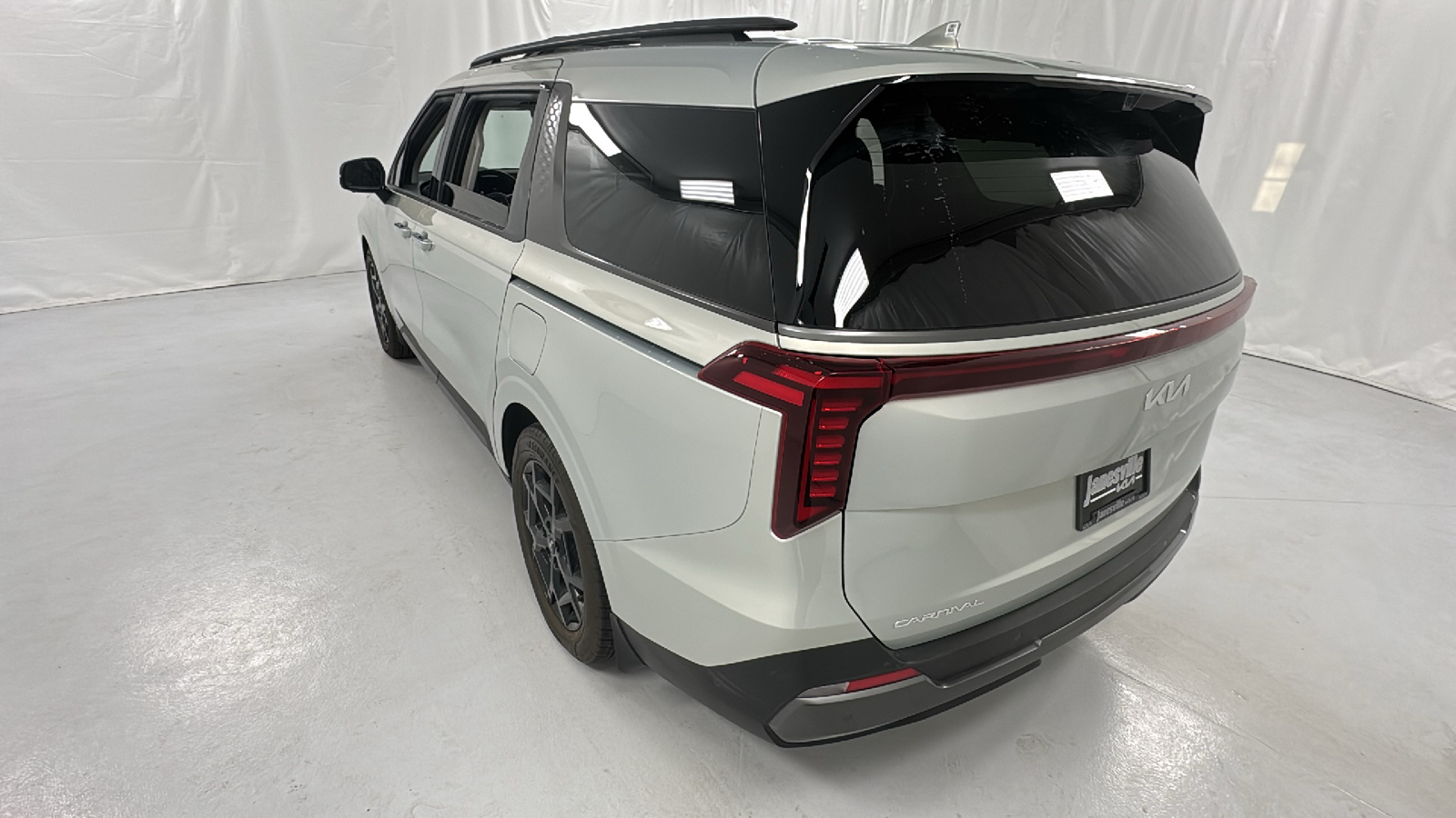 2025 Kia Carnival SX Prestige 5