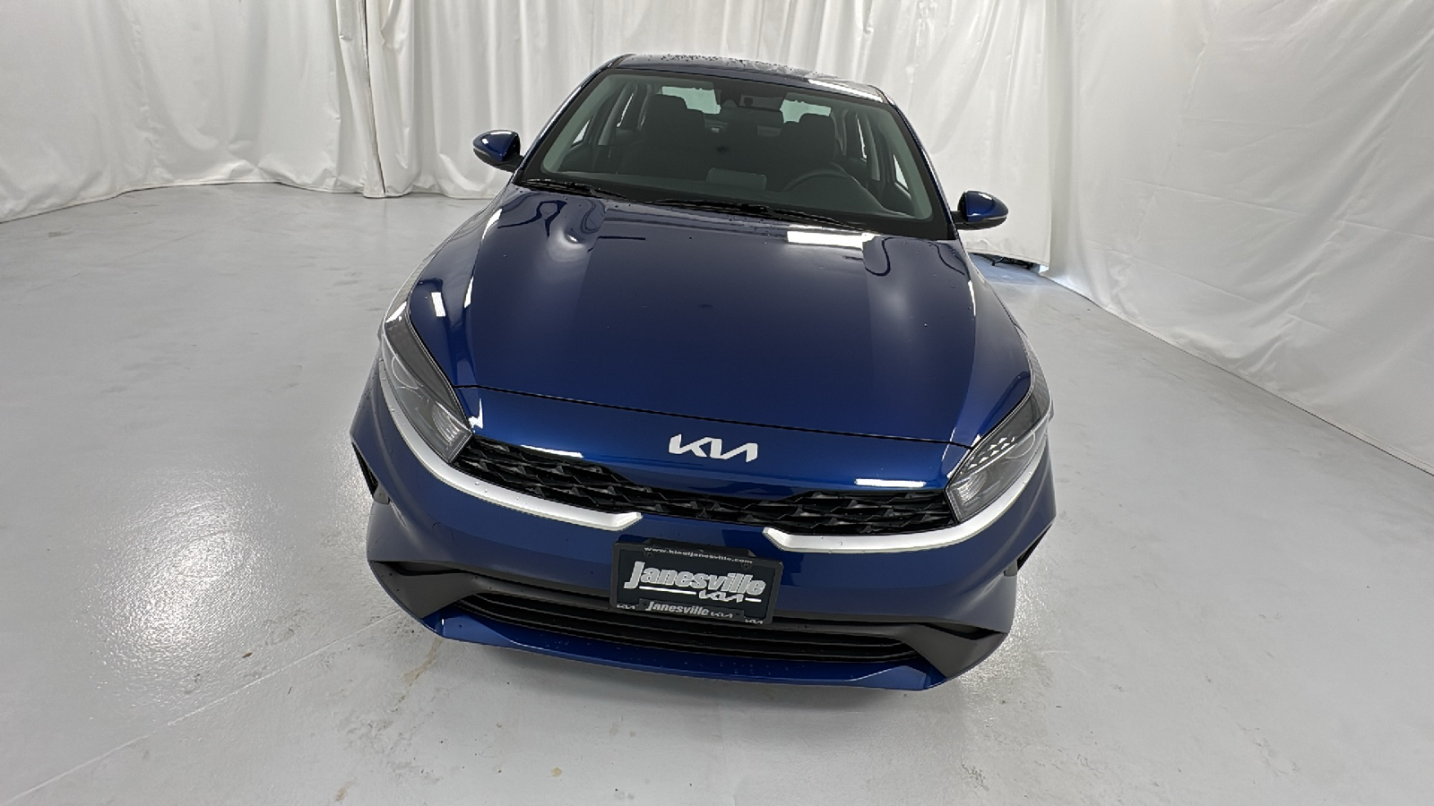 2024 Kia Forte LXS 8