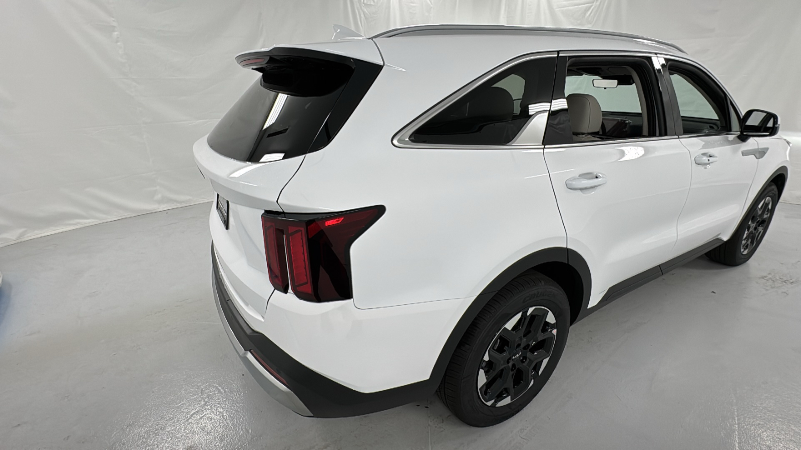 2025 Kia Sorento S 3