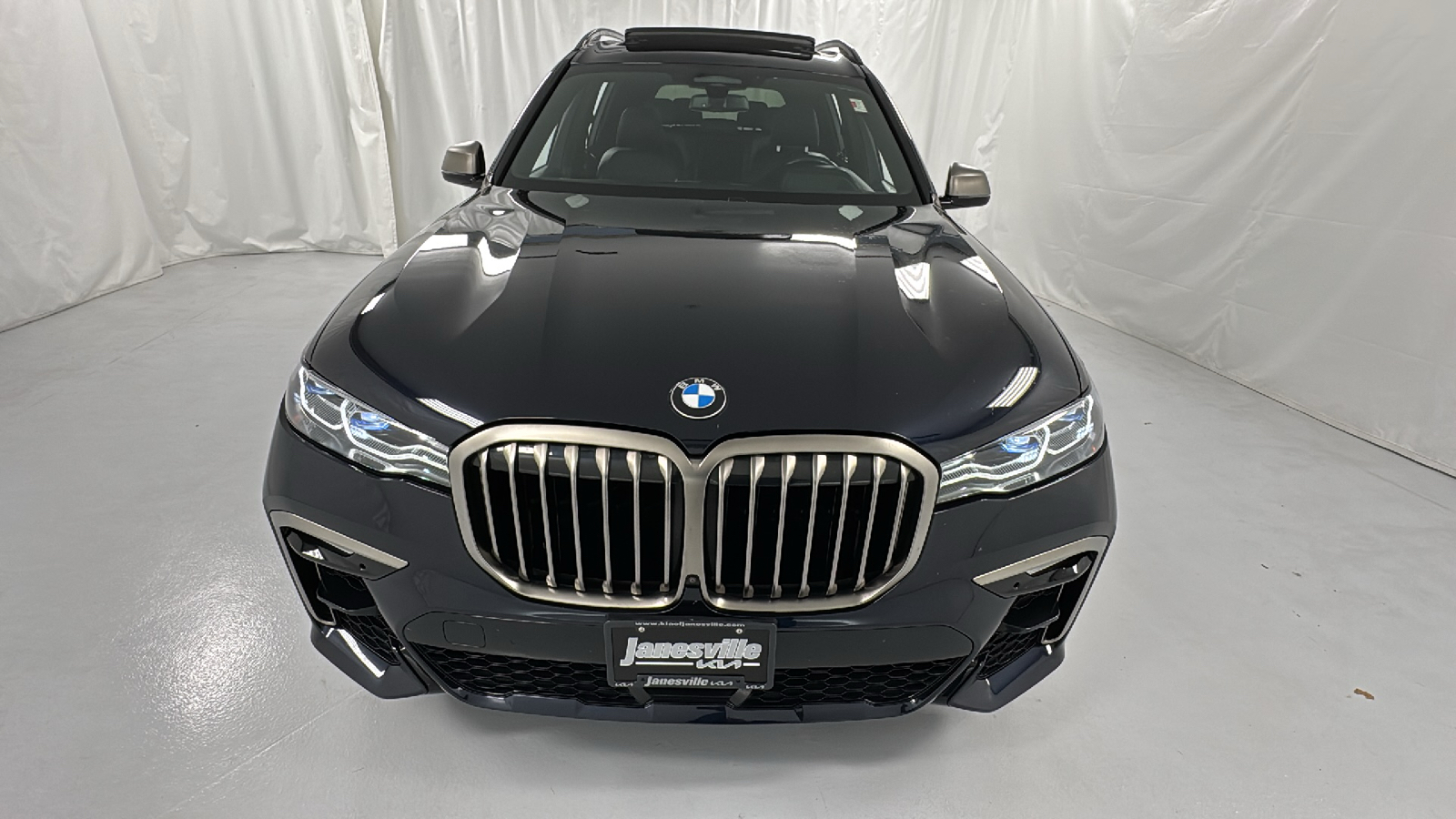 2021 BMW X7 M50i 8