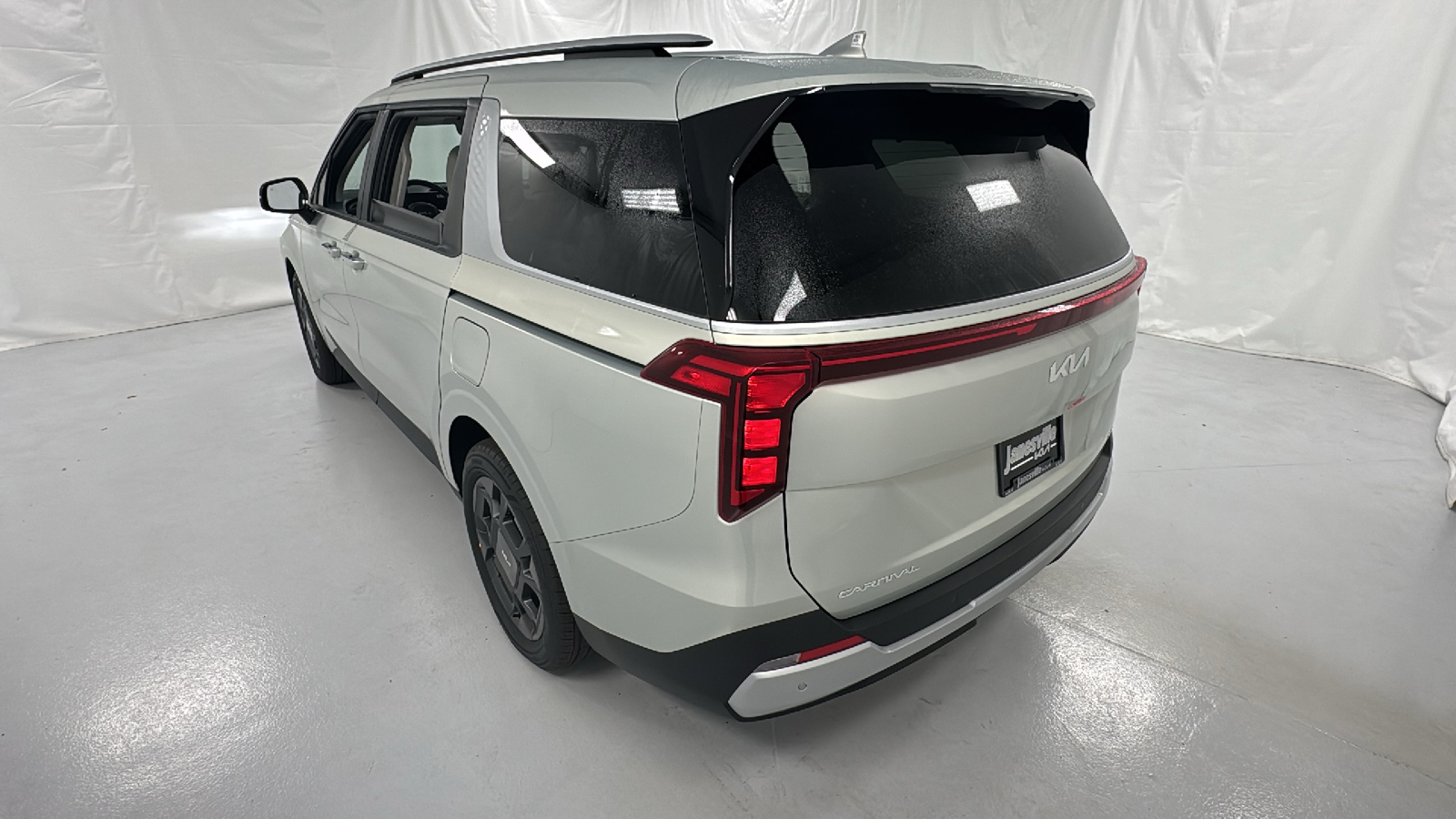 2025 Kia Carnival EX 5