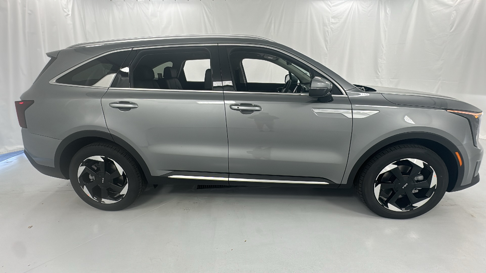 2025 Kia Sorento Hybrid EX 2