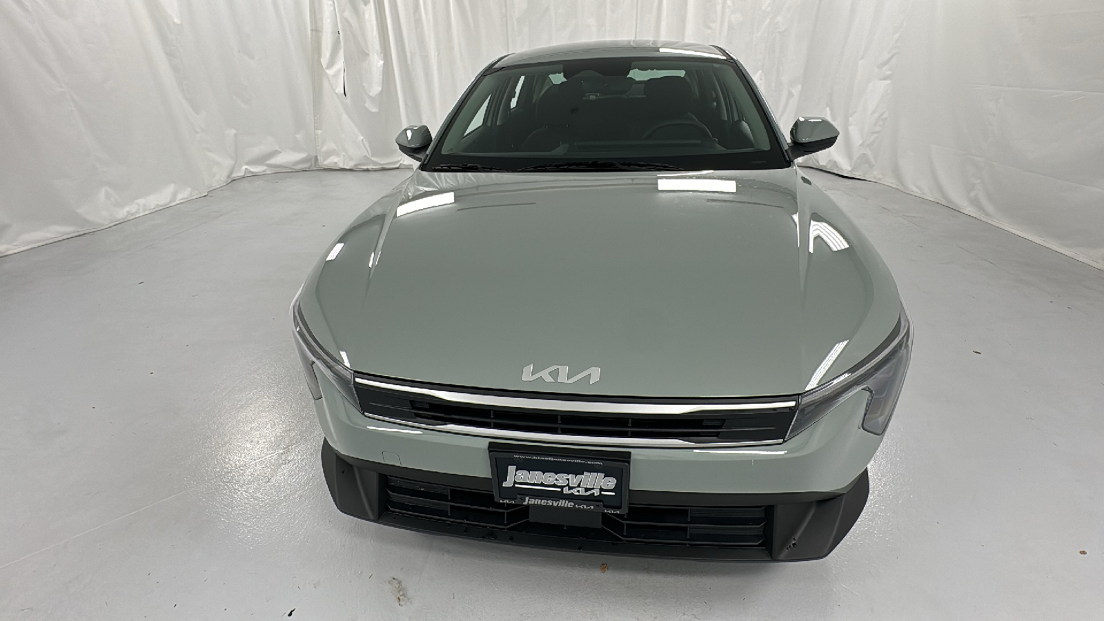 2025 Kia K4 LXS 8