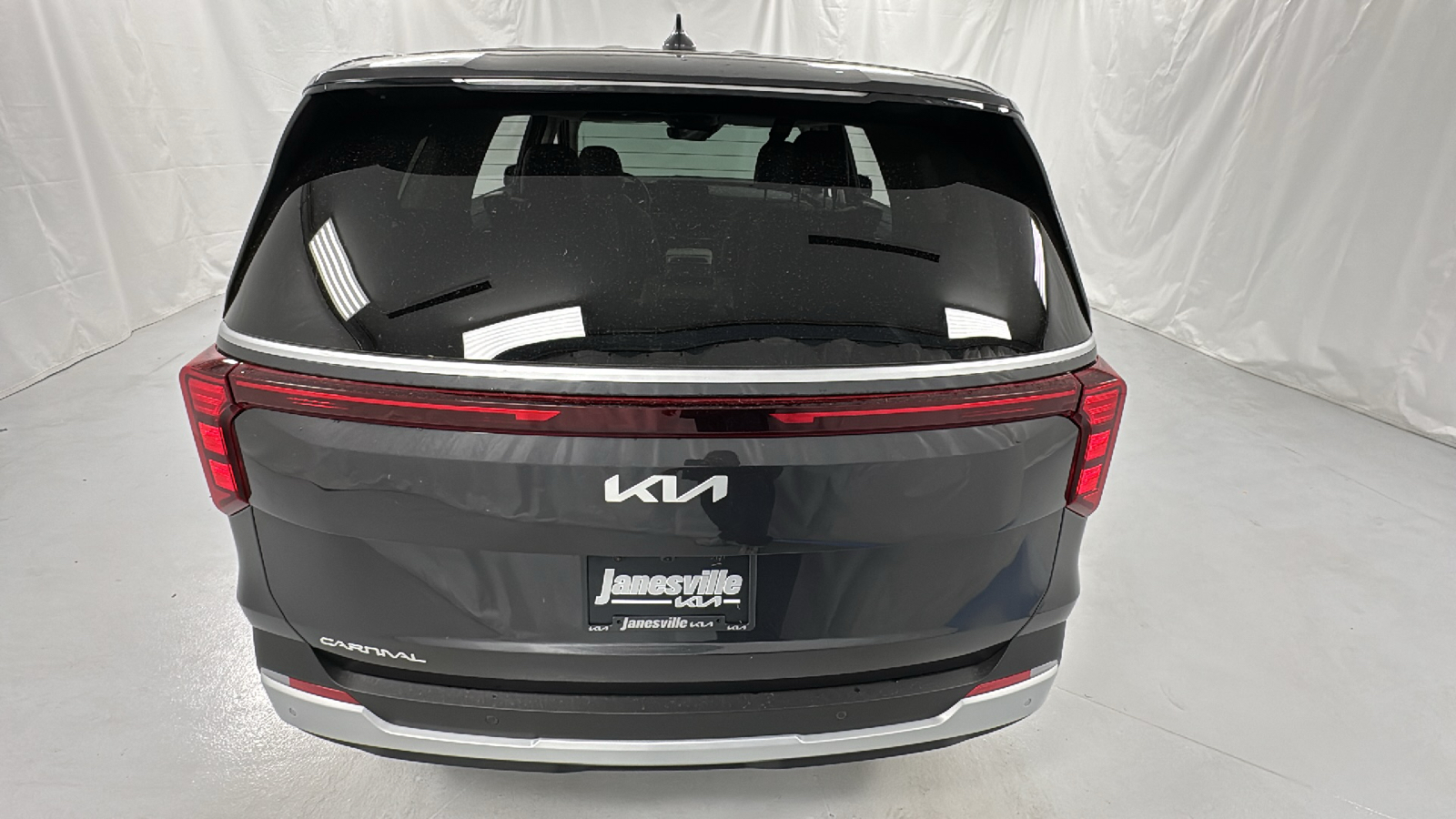 2025 Kia Carnival LXS 4