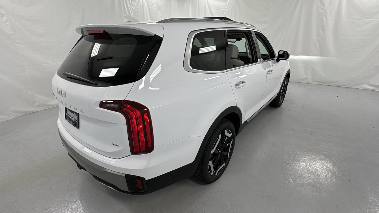 2025 Kia Telluride S 3