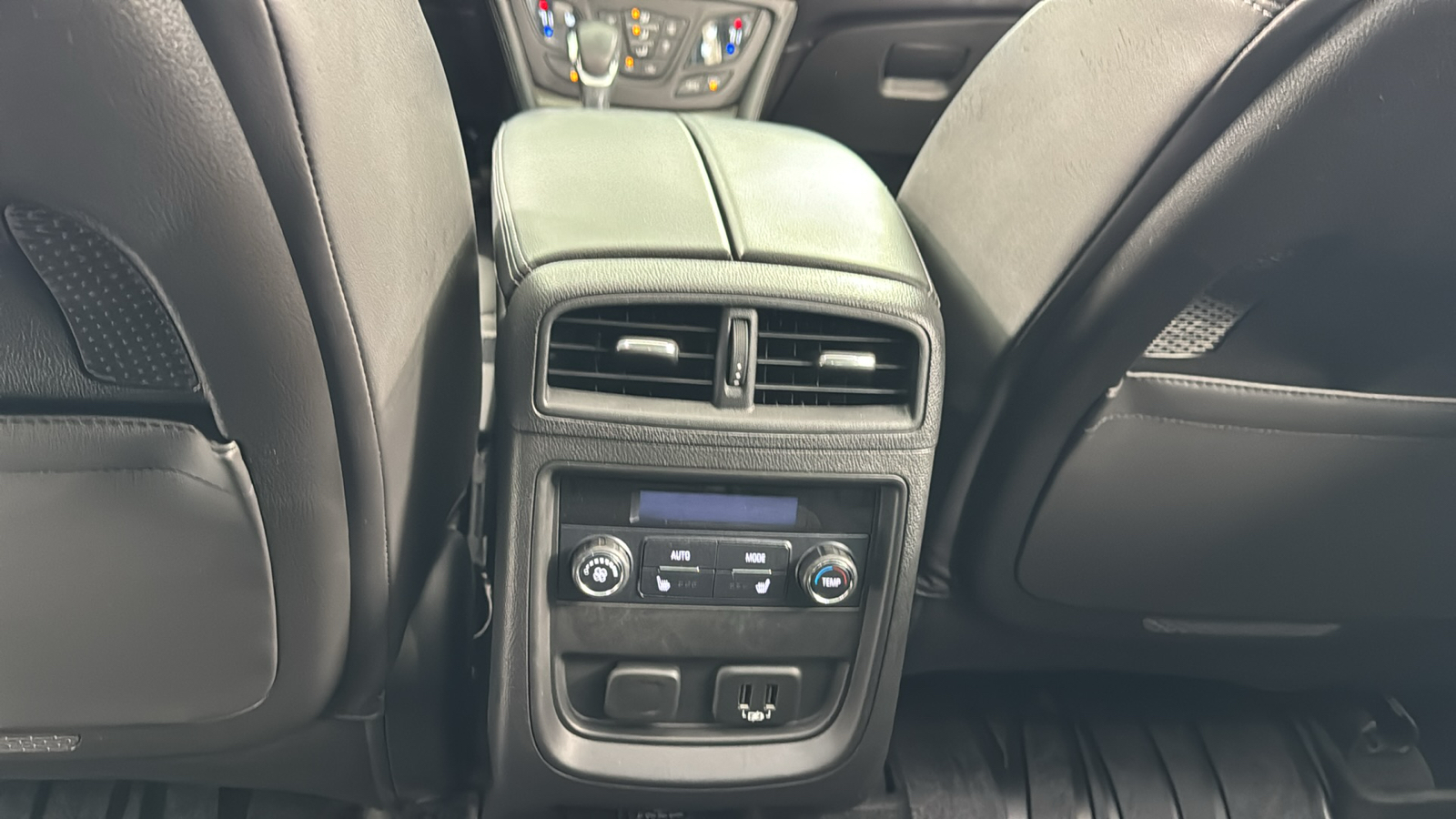 2020 Buick Envision Premium II 36