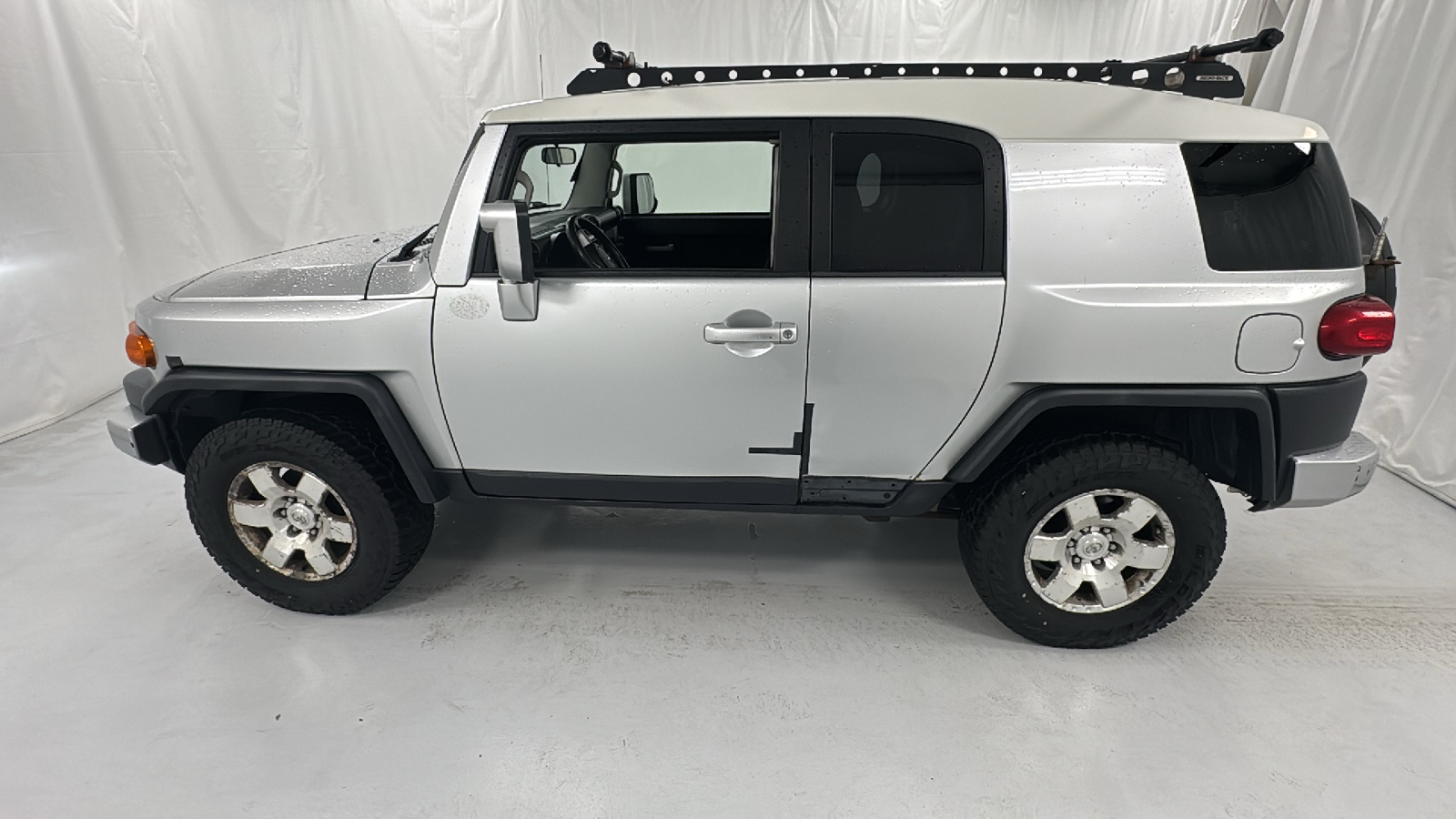 2007 Toyota FJ Cruiser Base 6