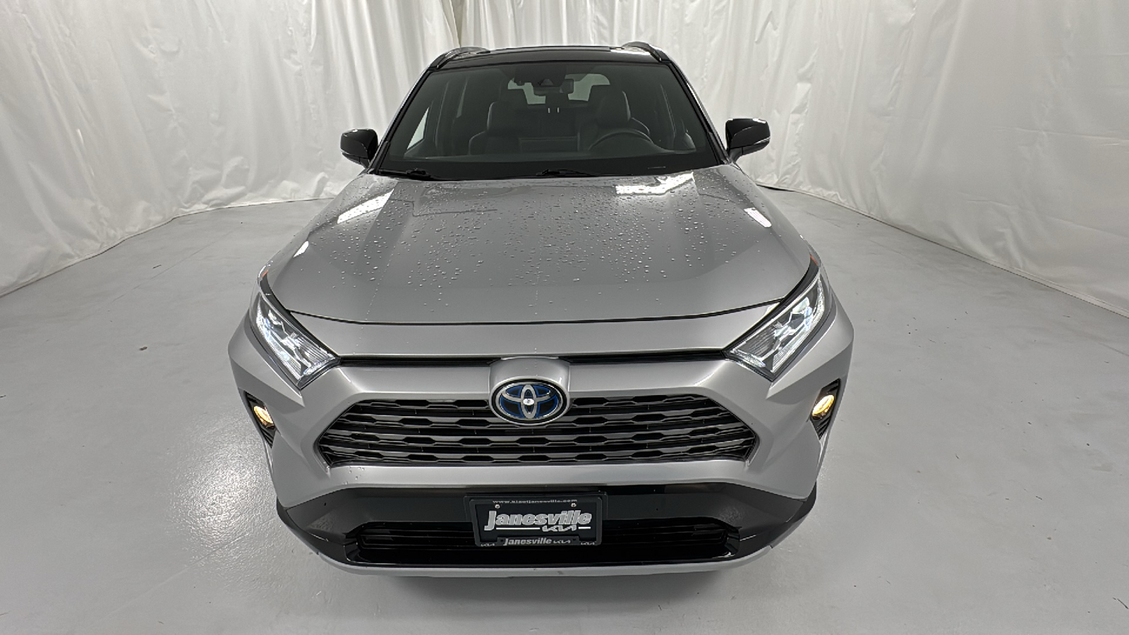 2019 Toyota RAV4 Hybrid XSE 8