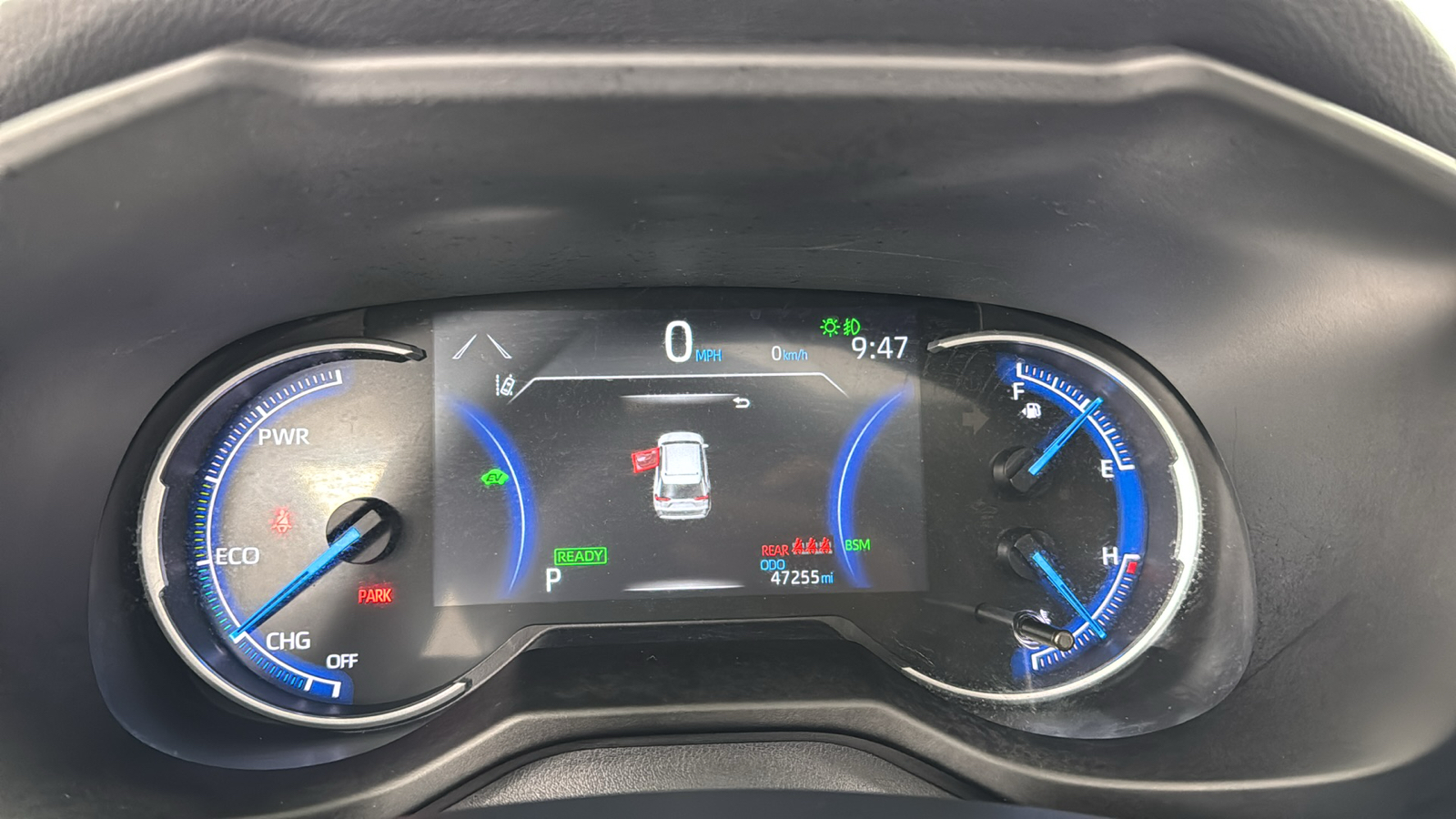 2019 Toyota RAV4 Hybrid XSE 21