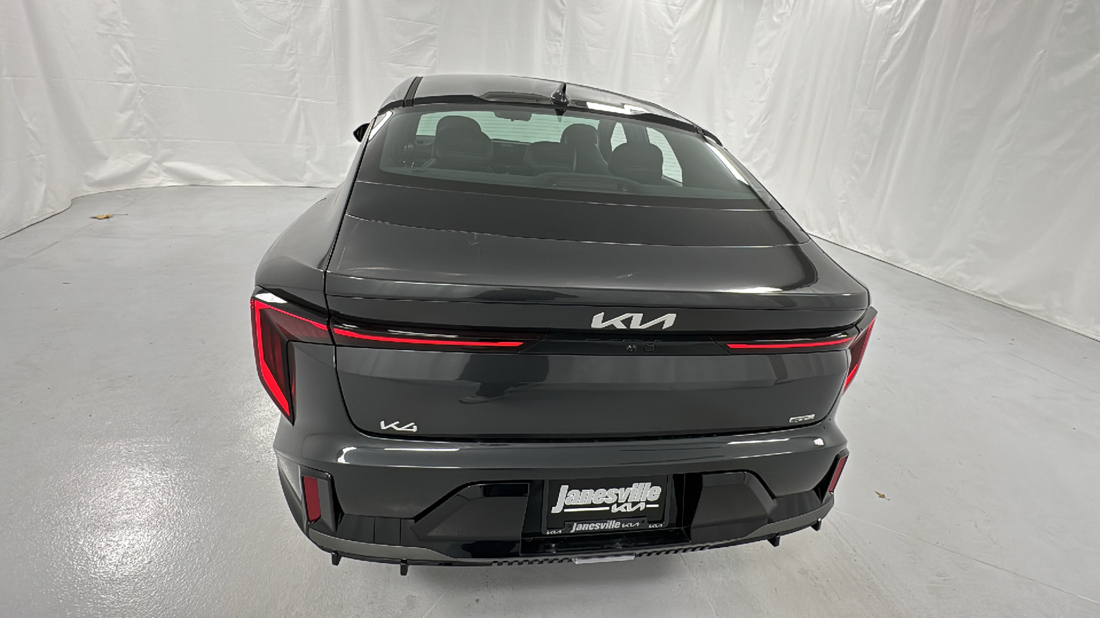 2025 Kia K4  4