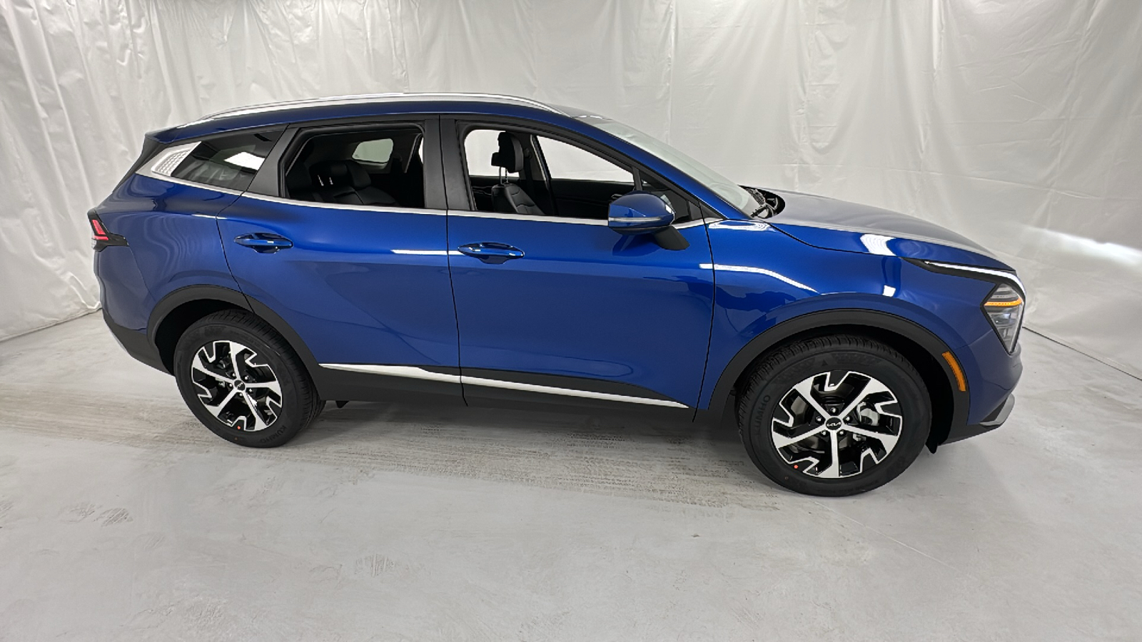 2025 Kia Sportage EX 2