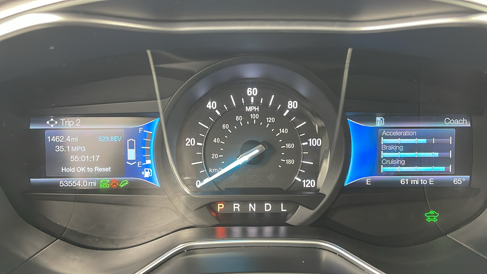 2016 Ford Fusion Hybrid SE 18