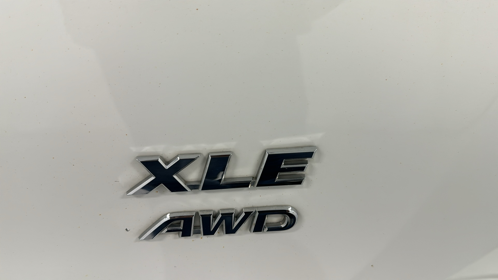 2016 Toyota RAV4 XLE 36