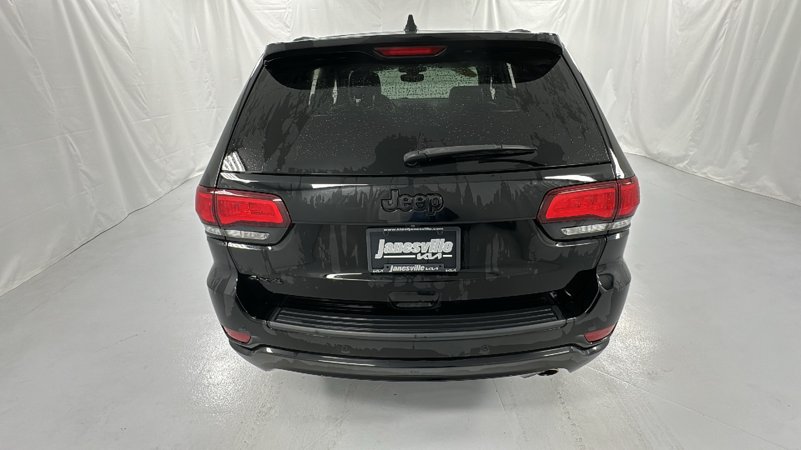 2019 Jeep Grand Cherokee Altitude 4