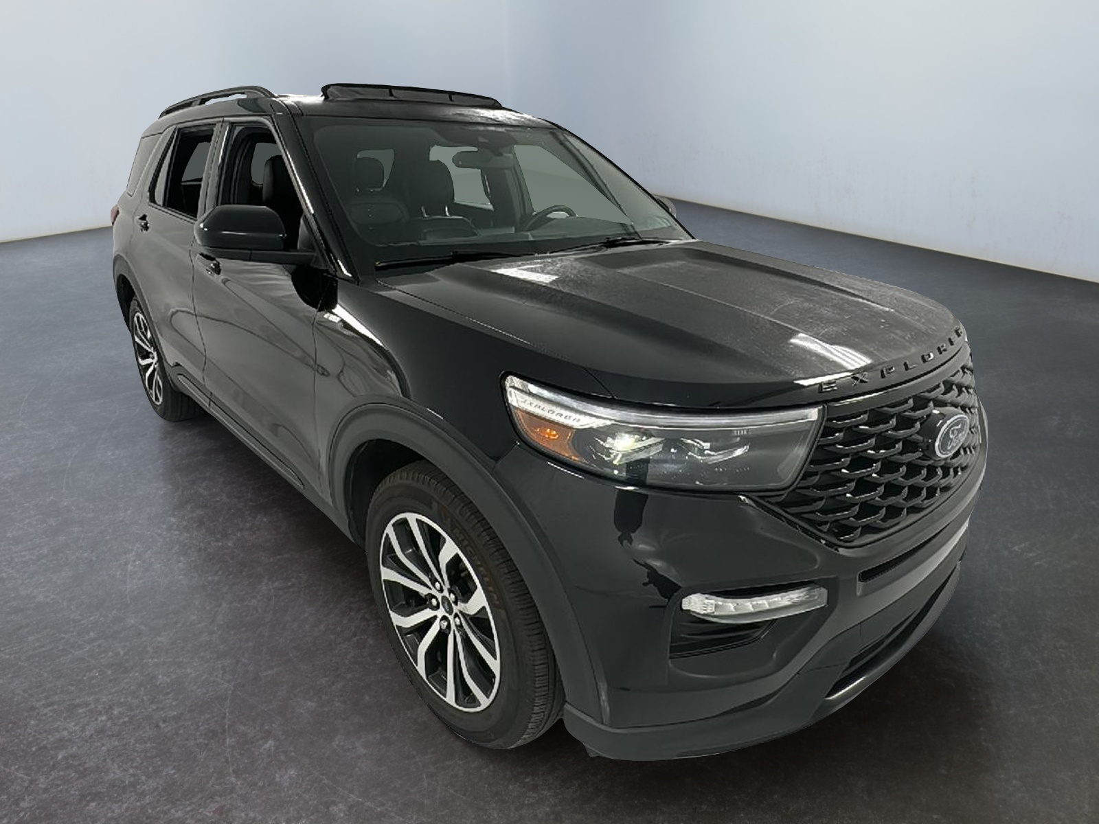 2022 Ford Explorer ST-Line 1