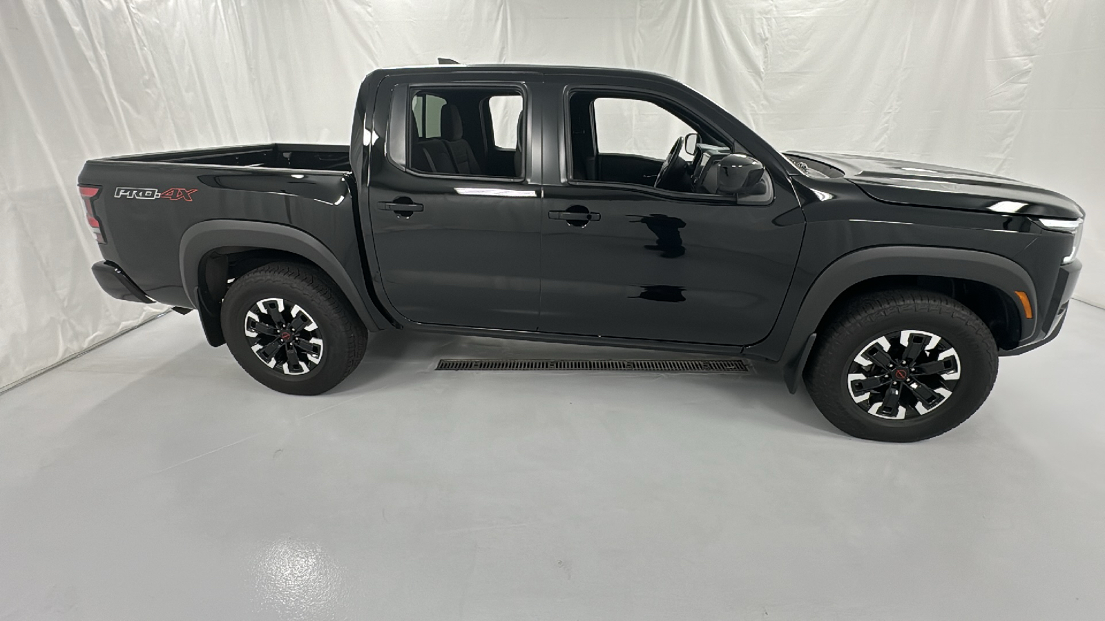 2023 Nissan Frontier PRO-4X 2