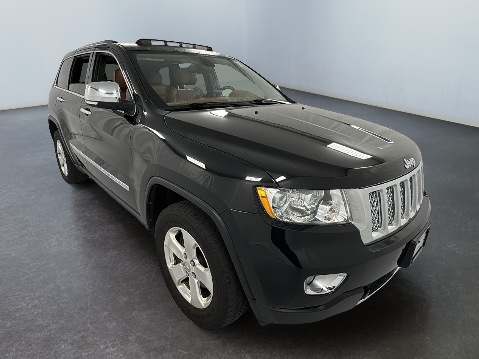 2012 Jeep Grand Cherokee Overland 1