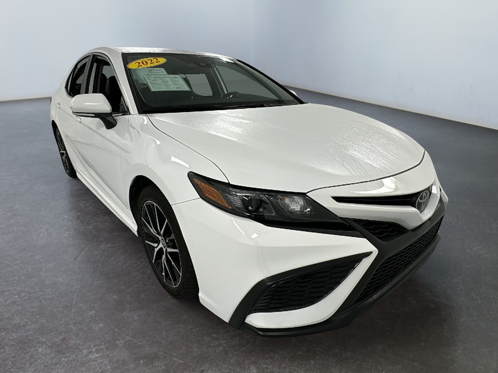 2022 Toyota Camry SE 1