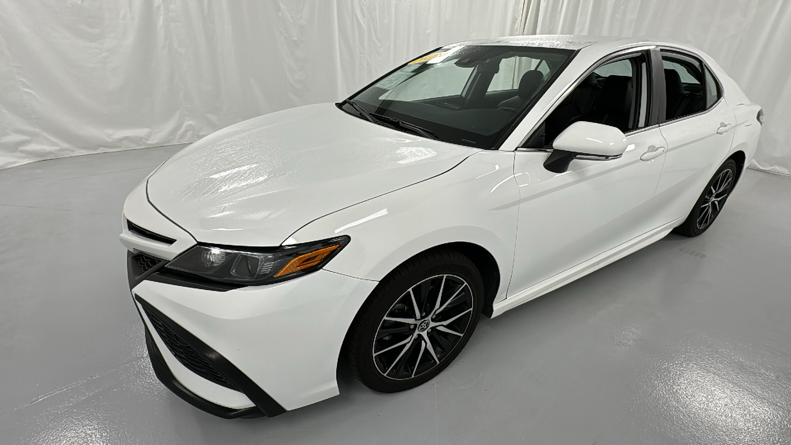 2022 Toyota Camry SE 7