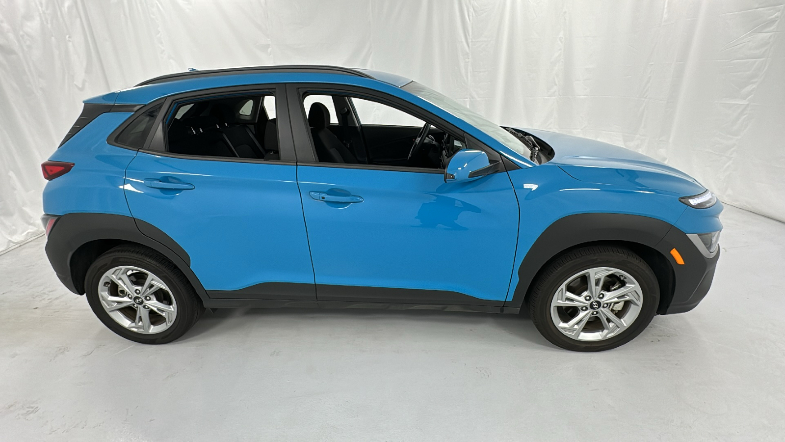 2023 Hyundai Kona SEL 2