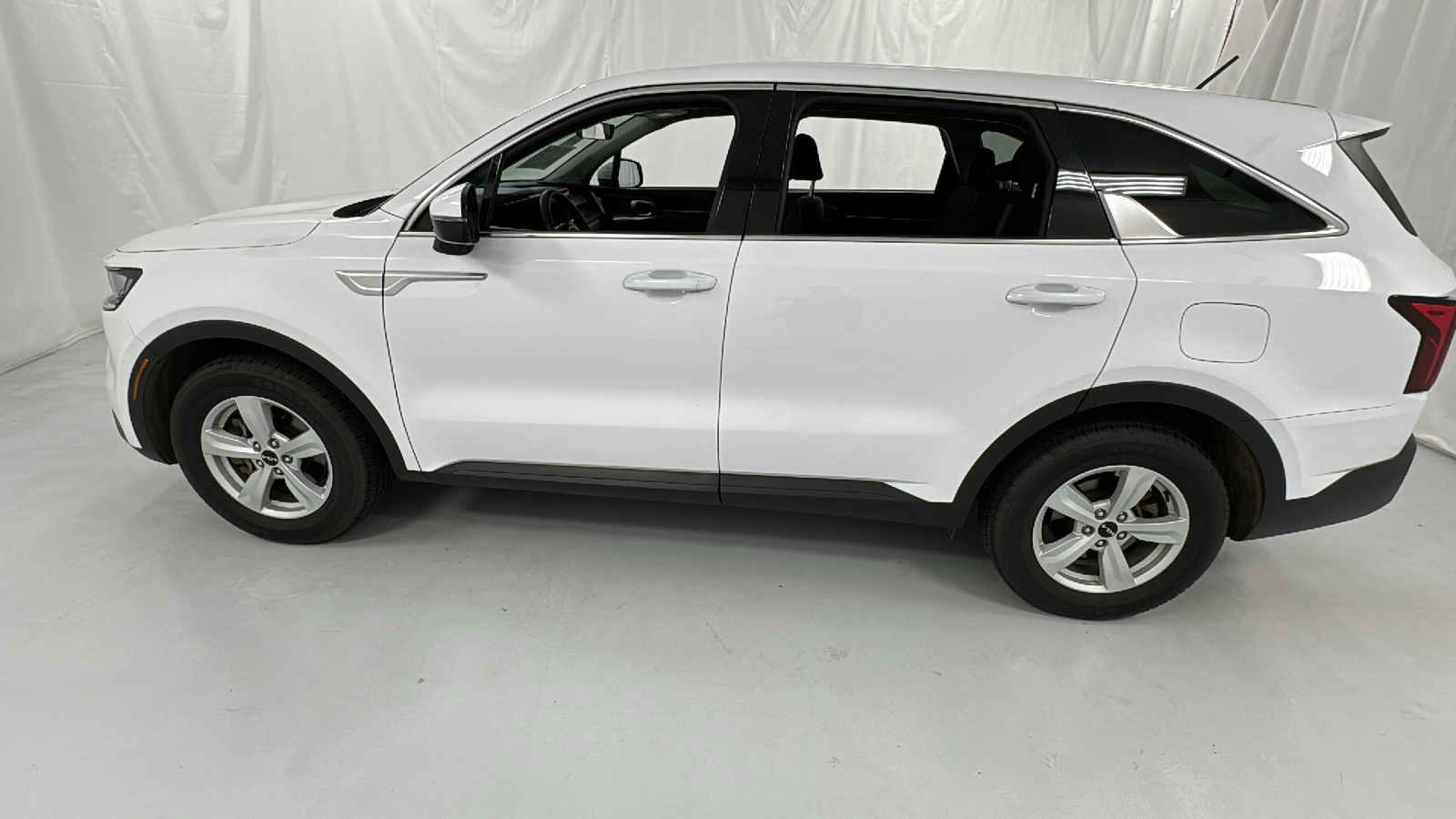 2022 Kia Sorento LX 6