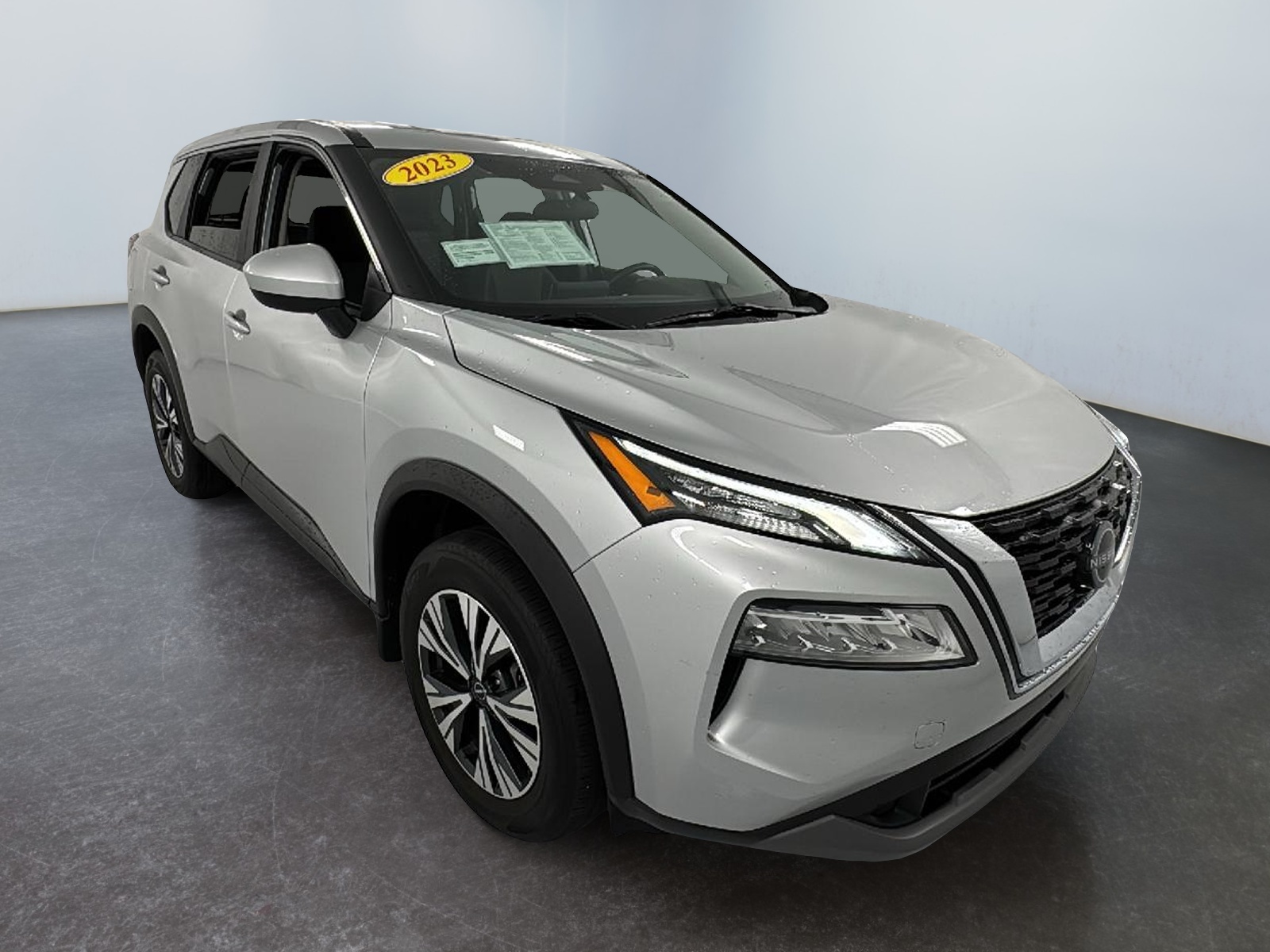 2023 Nissan Rogue SV 1